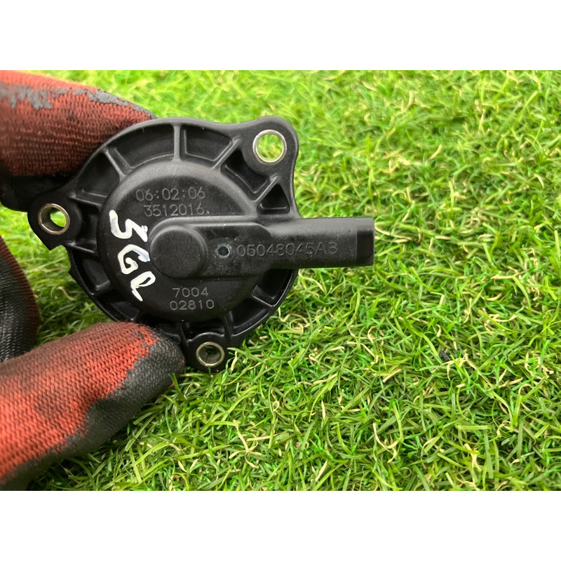 Клапан фазорегулятора (электрика двигателя) Jeep Grand Cherokee WK2 2017 3.6 5048045AB