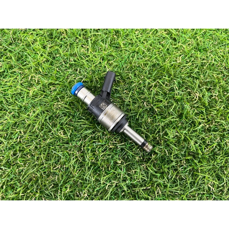 Форсунка топливная (топливная система) AUDI Q7 4M 2017 3.0 TFSi CREC 06C906036D