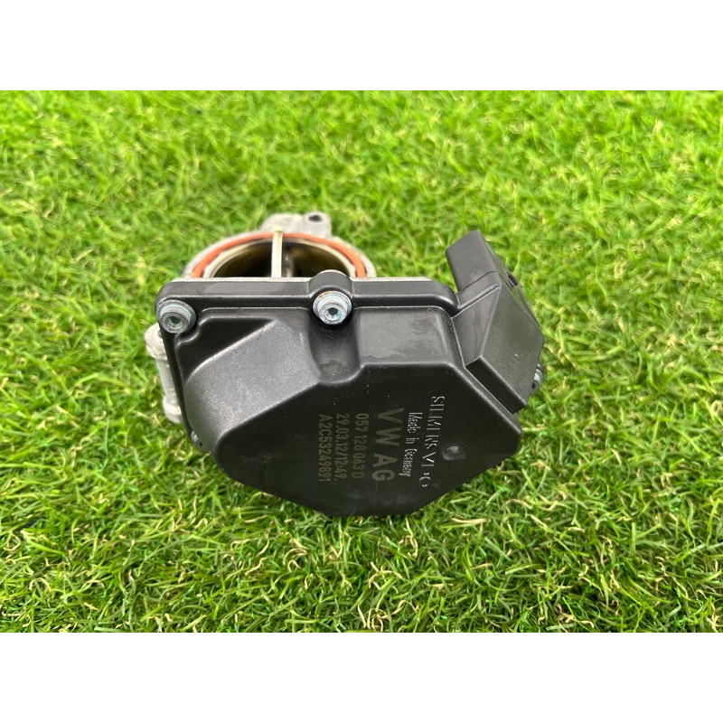 Дросельна заслонка (електрика двигуна) AUDI A7 4G 2013 3.0 CGXB 057128063D