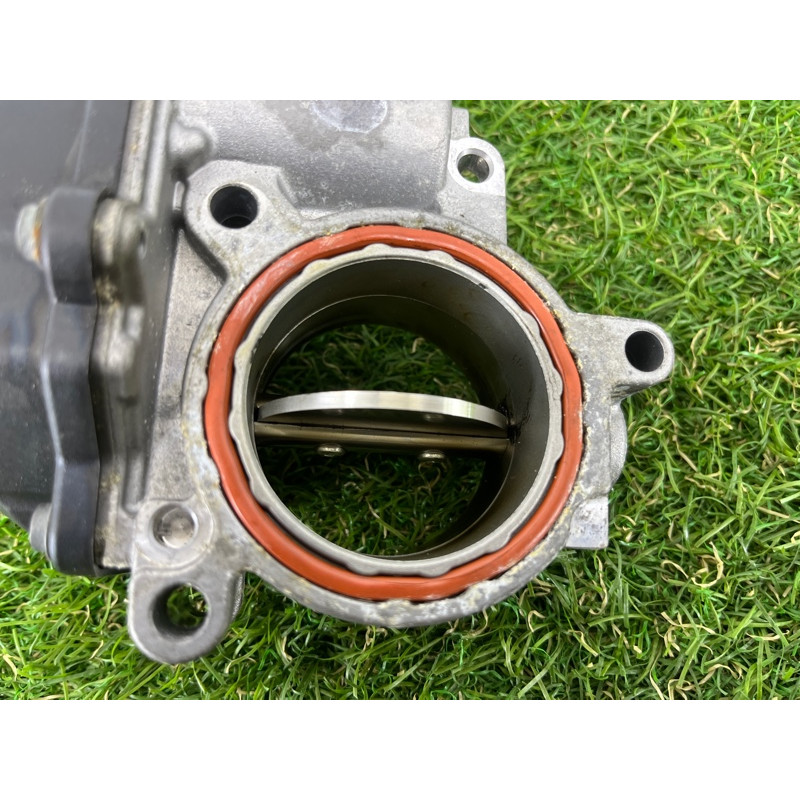 Дросельна заслонка (електрика двигуна) AUDI A7 4G 2013 3.0 CGXB 057128063D