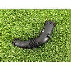 Патрубок воздушного фильтра