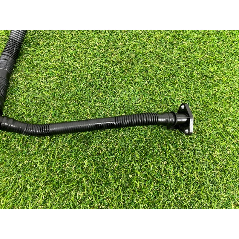 Трубка рецеркуляции воздуха (двигатель и элементы) AUDI A7 4G 2013 3.0 CGXB 06E131143AK