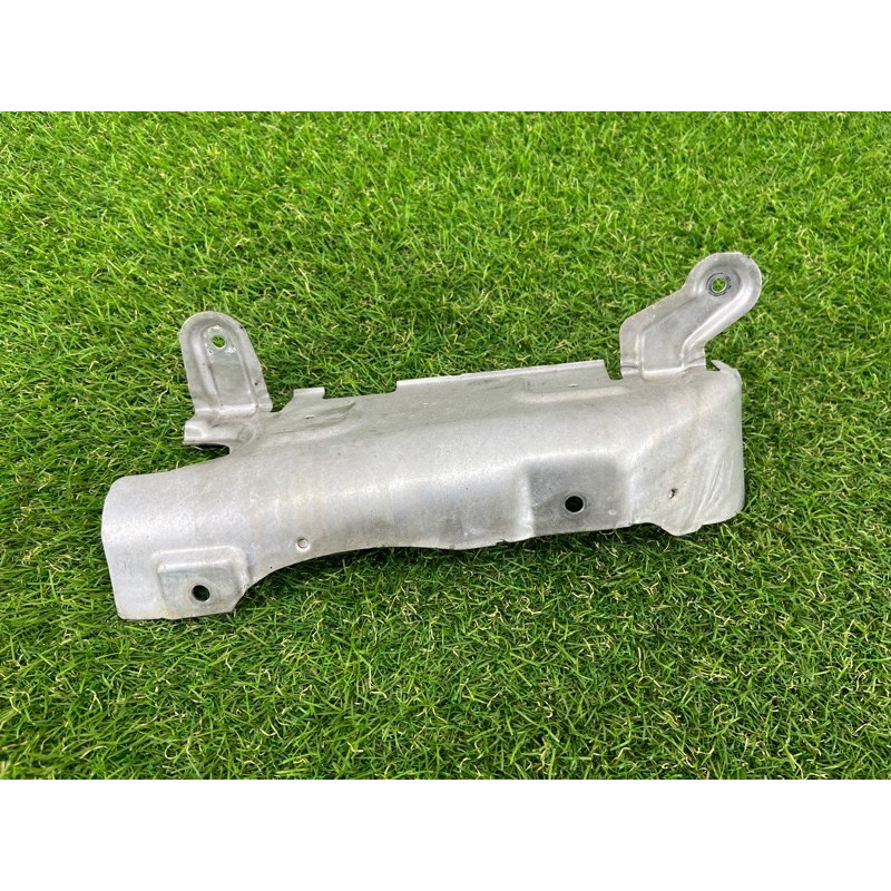 Защита коллектора (выпускная система) AUDI Q7 4M 2017 3.0 TFSi CREC 06E253036AD