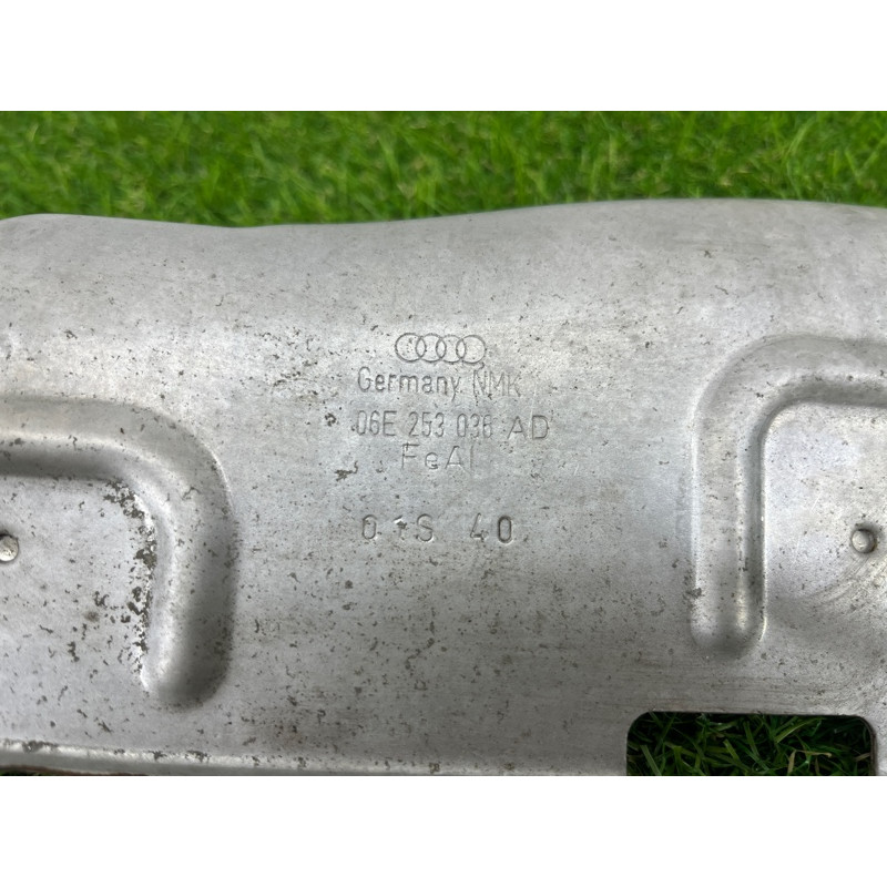 Защита коллектора (выпускная система) AUDI Q7 4M 2017 3.0 TFSi CREC 06E253036AD