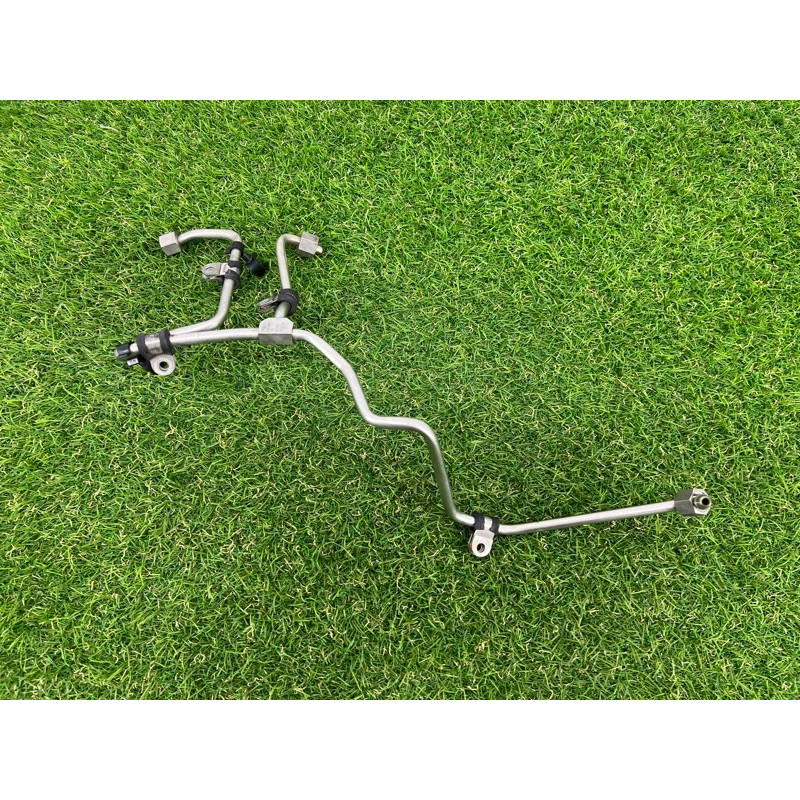 Трубка топливная (топливная система) AUDI Q7 4L 2014 3.0 TFSi CTWB 06E127501AA