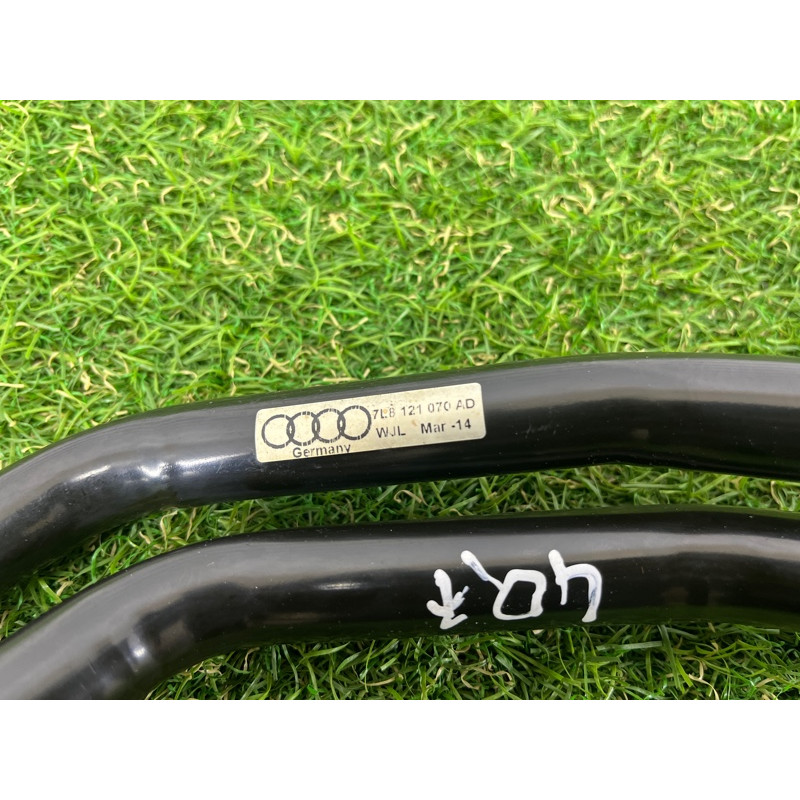 Трубка системы охлаждения (система охлаждения) AUDI Q7 4L 2014 3.0 TFSi CTWB 7L8121070AD