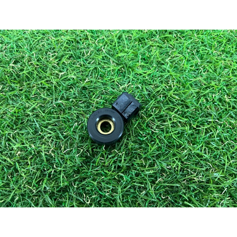 Датчик детонации (электрика двигателя) Jeep Grand Cherokee WK2 2017 3.6 68166540AA