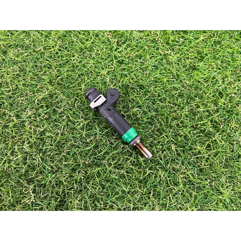 Форсунка топливная (топливная система) BMW X5 E70 2008 4.8 N62/TU 13647525721