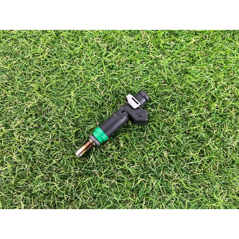 Форсунка топливная (топливная система) BMW X5 E70 2008 4.8 N62/TU 13647525721