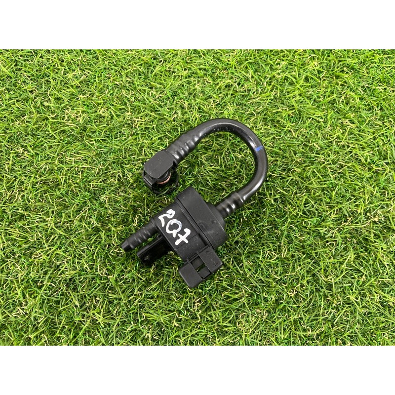 Клапан вентиляции топливного бака (топливная система) AUDI Q7 4M 2018 3.0 TFSi 06E133781J