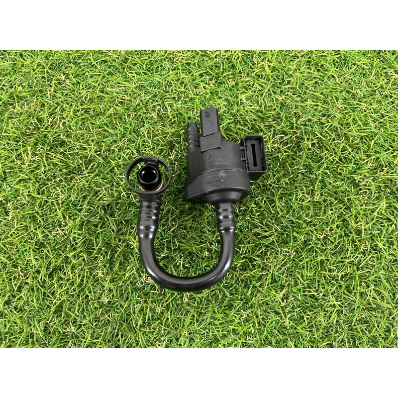 Клапан вентиляции топливного бака (топливная система) AUDI Q7 4M 2018 3.0 TFSi 06E133781J