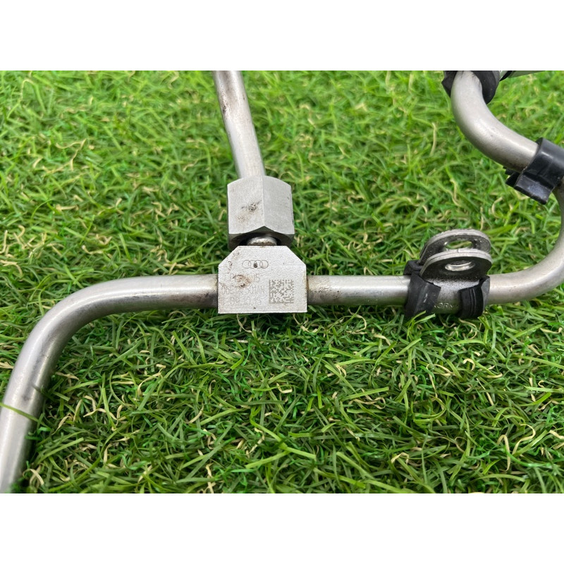 Трубка топливная (топливная система) AUDI Q7 4M 2017 3.0 TFSi CREC 06E127501AN