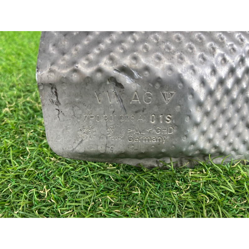 Термозащита (наружные элементы кузова) PORSCHE CAYENNE 958 2013 3.6 95830132801