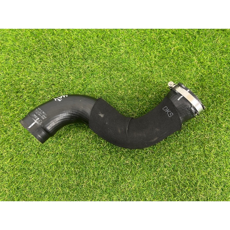 Патрубок интеркулера (двигатель и элементы) AUDI A4 B8 2012 2.0 TFSI 8K0145737J