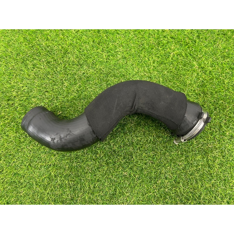 Патрубок интеркулера (двигатель и элементы) AUDI A4 B8 2012 2.0 TFSI 8K0145737J