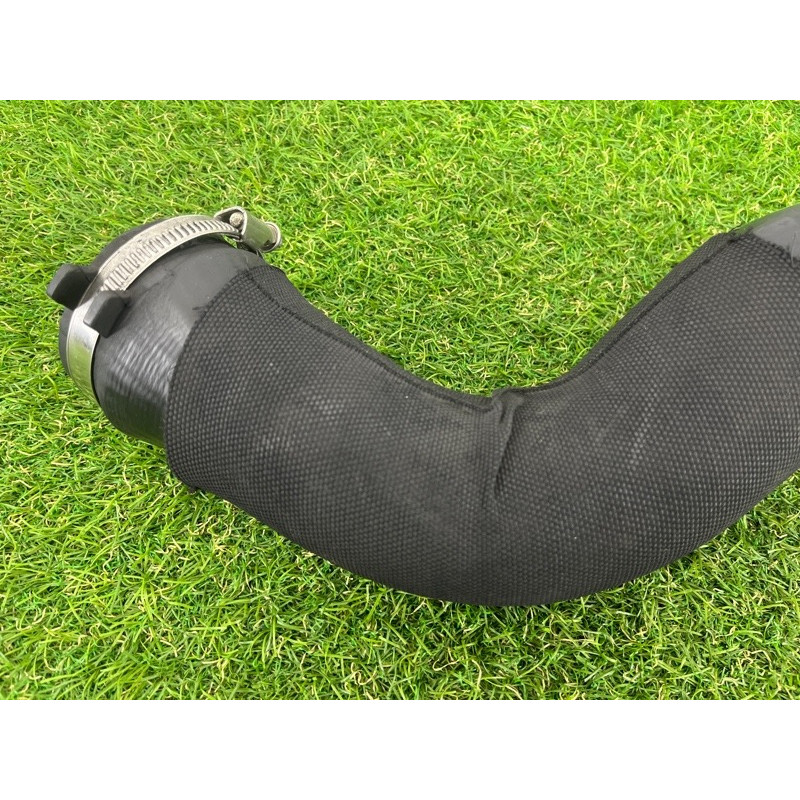 Патрубок интеркулера (двигатель и элементы) AUDI A4 B8 2012 2.0 TFSI 8K0145737J