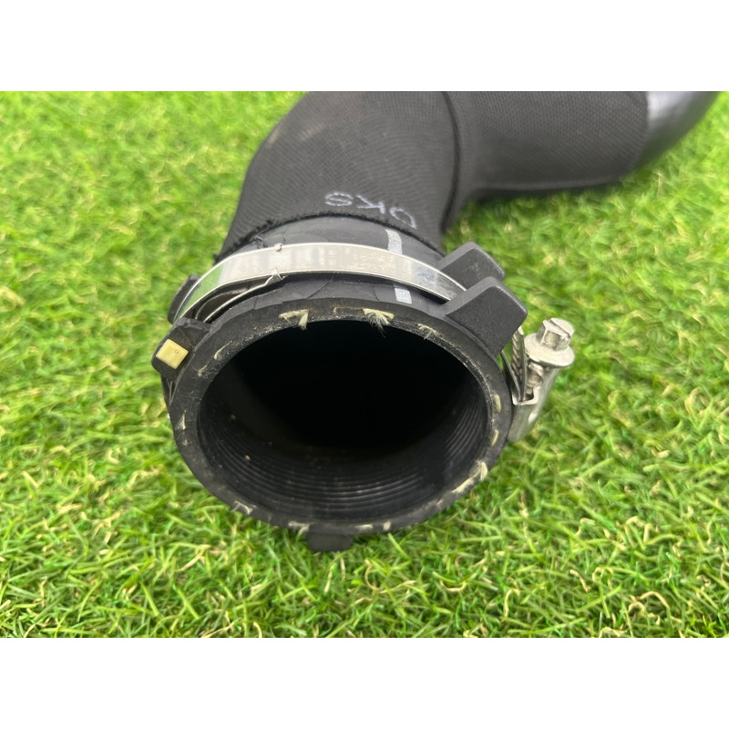 Патрубок интеркулера (двигатель и элементы) AUDI A4 B8 2012 2.0 TFSI 8K0145737J