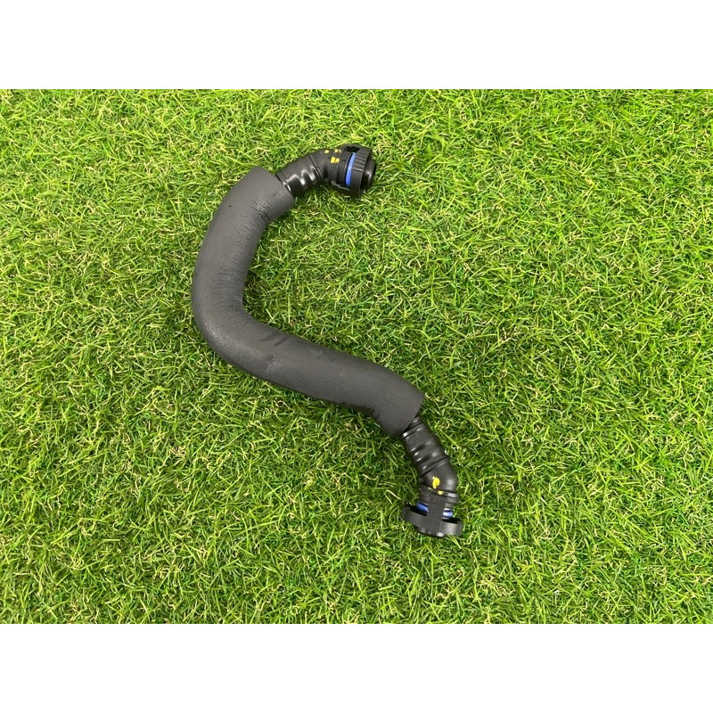 Трубка вентиляции картерных газов (двигатель и элементы) AUDI A4 B8 2012 2.0 TFSI 06J103221A