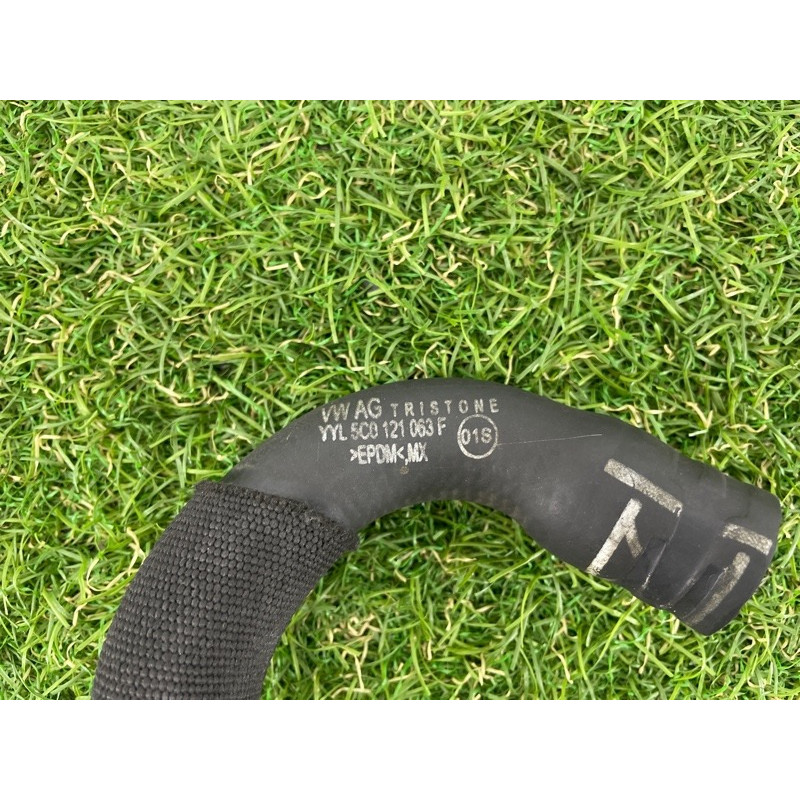 Патрубок (система охлаждения) Volkswagen Passat B7 2016 1.8 5C0121063F