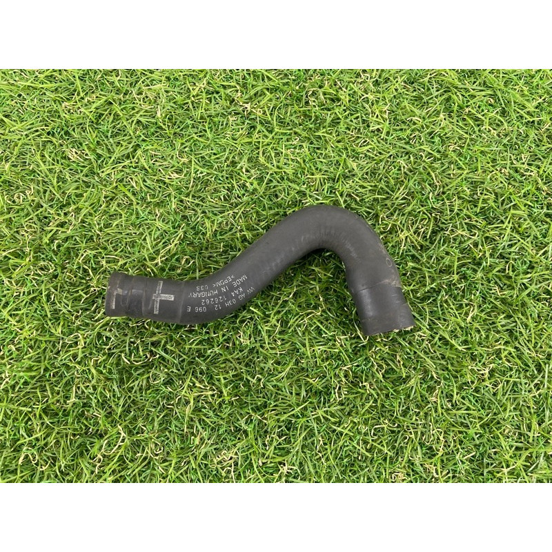 Патрубок (система охлаждения) PORSCHE CAYENNE 958 2013 3.6 95810669650