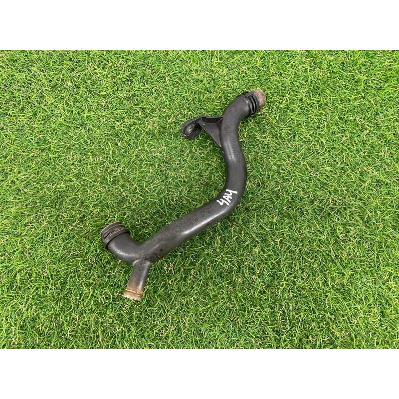 Трубка системы охлаждения (система охлаждения) AUDI A4 B8 2012 2.0 TFSI 06H121065D