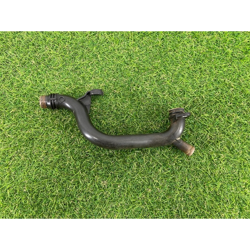 Трубка системы охлаждения (система охлаждения) AUDI A4 B8 2012 2.0 TFSI 06H121065D