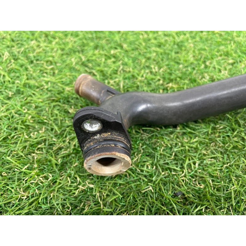 Трубка системы охлаждения (система охлаждения) AUDI A4 B8 2012 2.0 TFSI 06H121065D