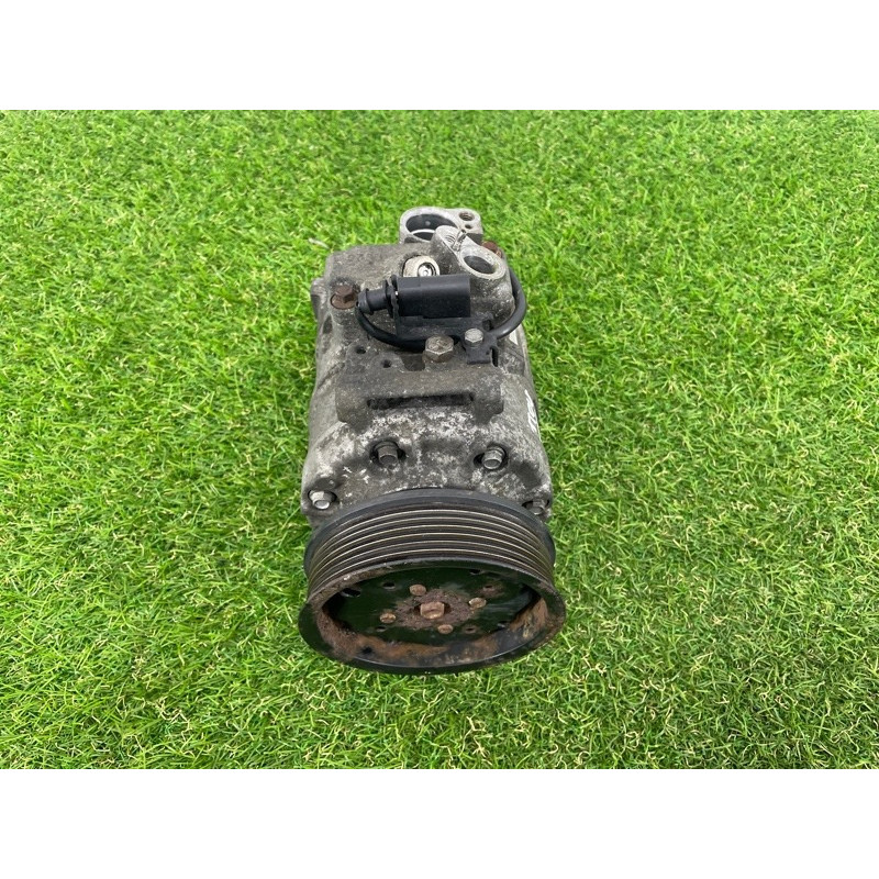 Компрессор кондиционера (отопление и кондиционирование) Volkswagen Touareg NF 2011 3.6 7P0820803E