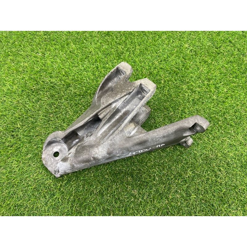 Кронштейн подушки двигателя (кронштейны двигателя) Volkswagen Touareg NF 2011 3.6 03H199308