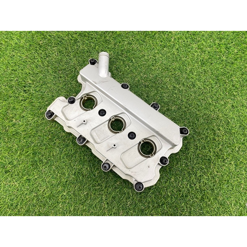 Крышка клапанов (двигатель и элементы) AUDI A7 4G 2013 3.0 CGXB 06E103472N