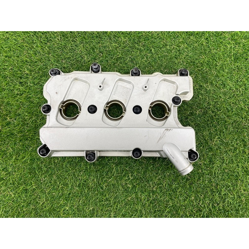 Крышка клапанов (двигатель и элементы) AUDI A7 4G 2013 3.0 CGXB 06E103472N