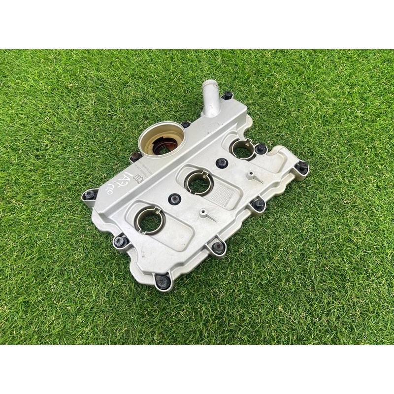 Крышка клапанов (двигатель и элементы) AUDI A7 4G 2013 3.0 CGXB 06E103471P