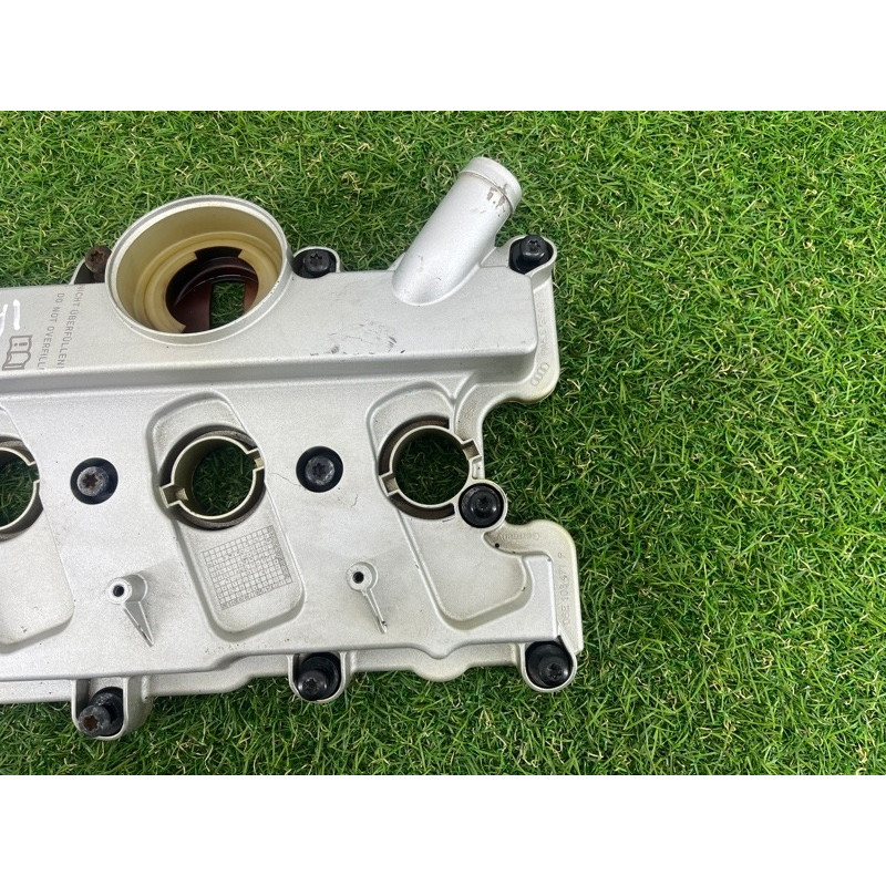 Крышка клапанов (двигатель и элементы) AUDI A7 4G 2013 3.0 CGXB 06E103471P