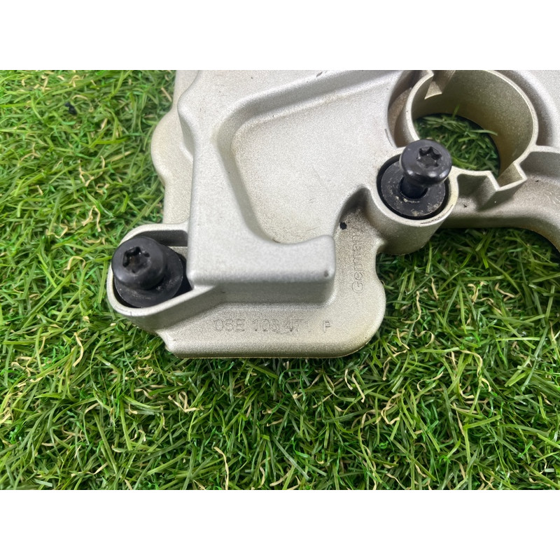 Крышка клапанов (двигатель и элементы) AUDI A7 4G 2013 3.0 CGXB 06E103471P