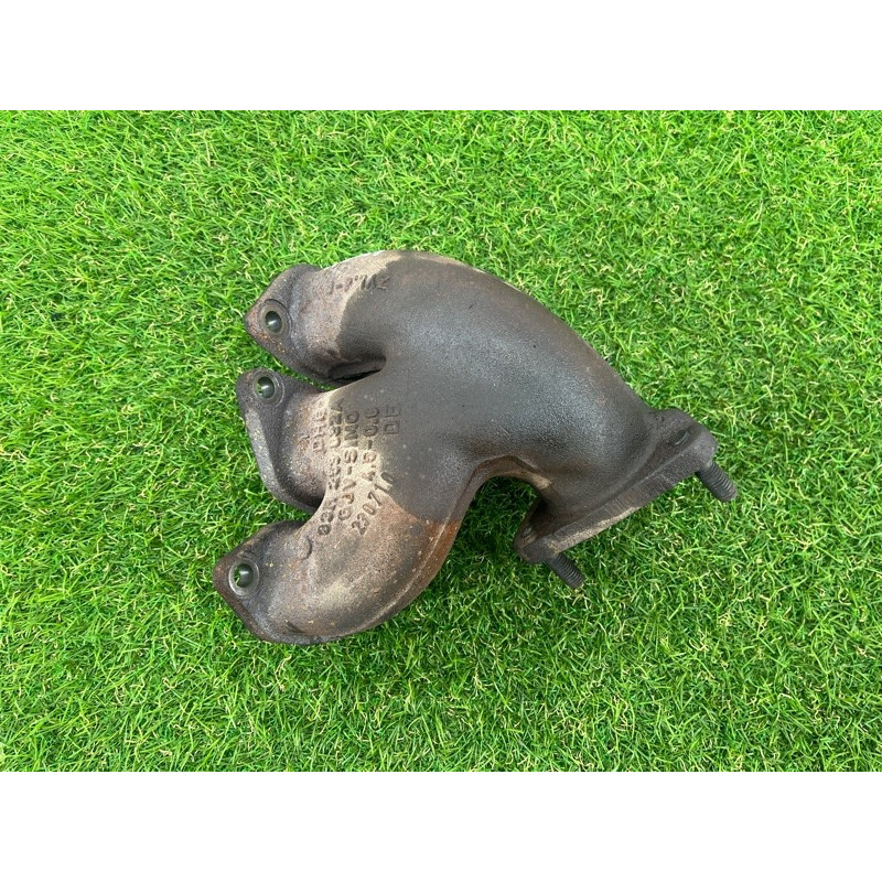 Коллектор выпускной (выпускная система) Volkswagen Touareg NF 2011 3.6 03H253032E