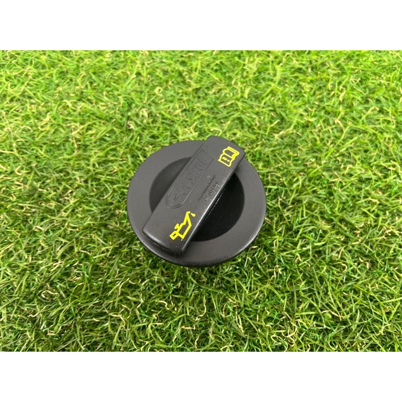 Крышка маслозаливной горловины (двигатель и элементы) AUDI A7 4G 2013 3.0 CGXB 079103485A