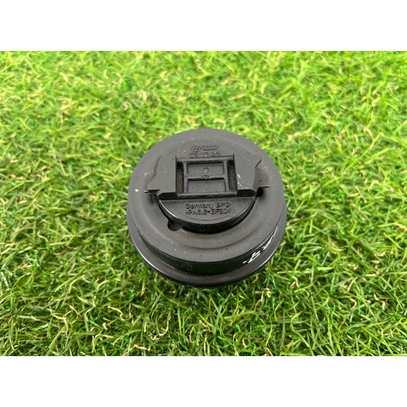 Крышка маслозаливной горловины (двигатель и элементы) AUDI A7 4G 2013 3.0 CGXB 079103485A