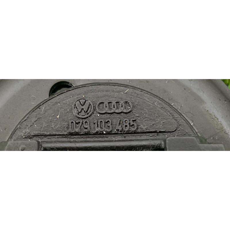 Крышка маслозаливной горловины (двигатель и элементы) AUDI A7 4G 2013 3.0 CGXB 079103485A