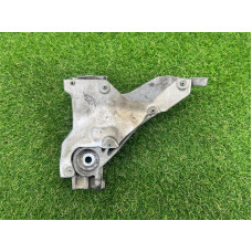 Кронштейн подушки двигателя