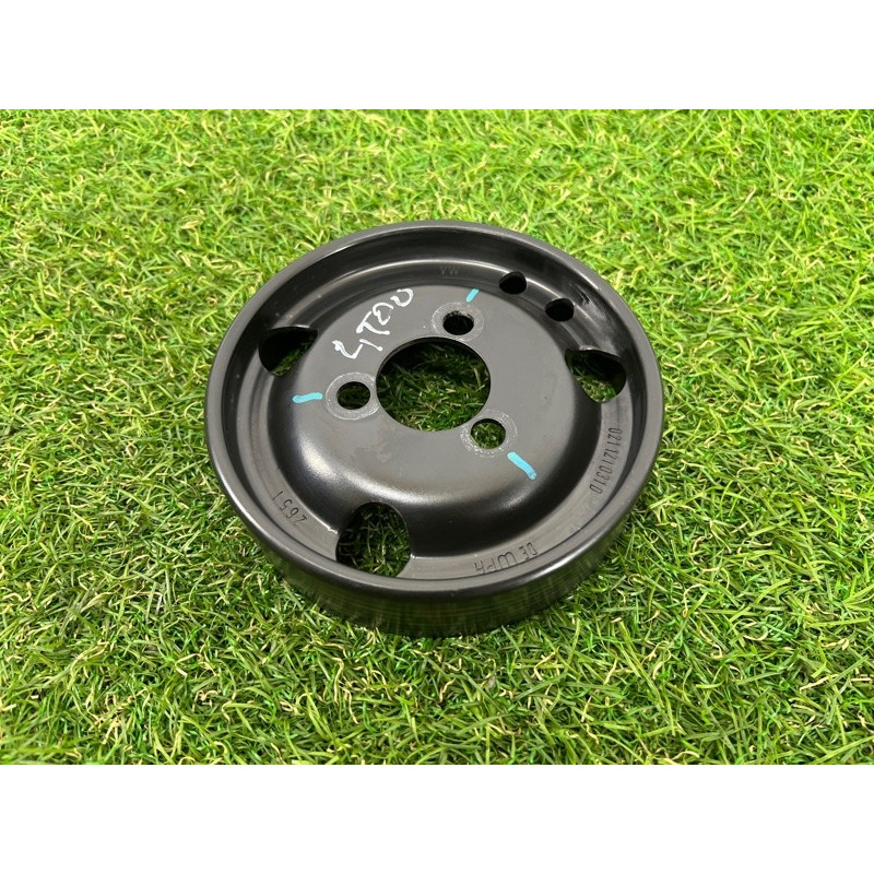 Шкив помпы (система охлаждения) Volkswagen Touareg NF 2011 3.6 021121031D