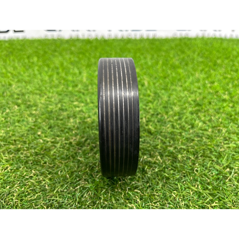 Шкив помпы (система охлаждения) Volkswagen Touareg NF 2011 3.6 021121031D