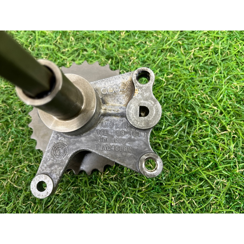 Первичный вал масляного насоса (двигатель и элементы) AUDI A7 4G 2013 3.0 CGXB 06E109339R