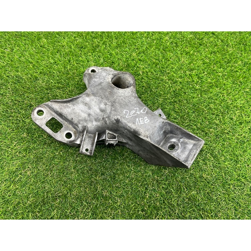 Кронштейн подушки двигателя (кронштейны двигателя) BMW X5 E70 2012 3.0 N55 22116778331