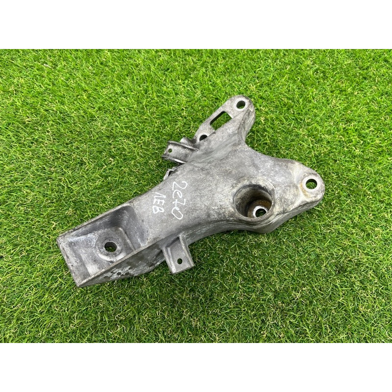 Кронштейн подушки двигателя (кронштейны двигателя) BMW X5 E70 2012 3.0 N55 22116778331