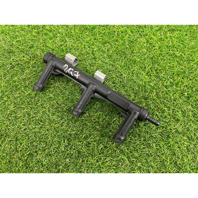 Топливная рампа (топливная система) AUDI Q7 4M 2018 3.0 TFSi 06E133682C