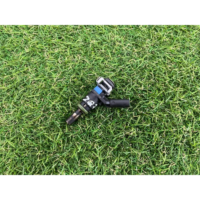 Форсунка топливная (топливная система) AUDI Q7 4M 2018 3.0 TFSi 06E906031A