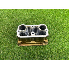 Вставка в гнездо свечи