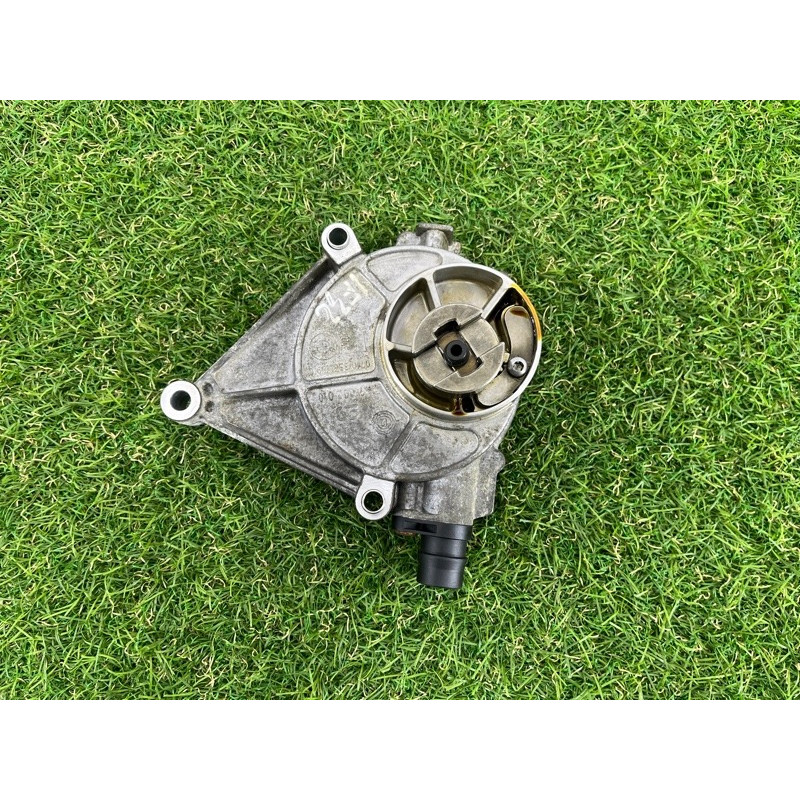 Вакуумный насос (тормозная система) BMW 4-series F32 2015 2.0 11667622380