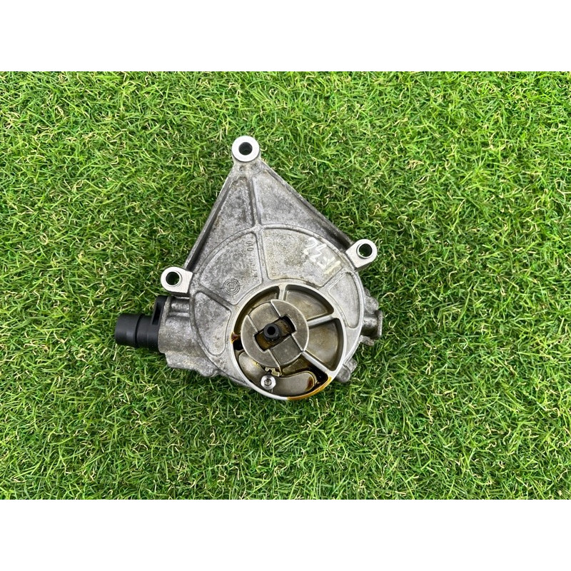 Вакуумный насос (тормозная система) BMW 4-series F32 2015 2.0 11667622380