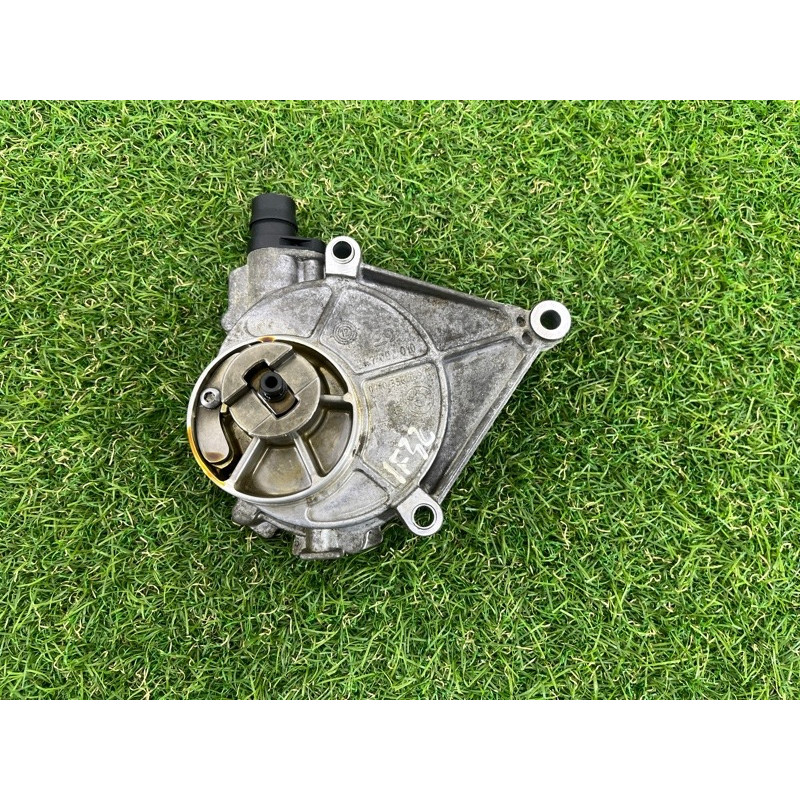 Вакуумный насос (тормозная система) BMW 4-series F32 2015 2.0 11667622380